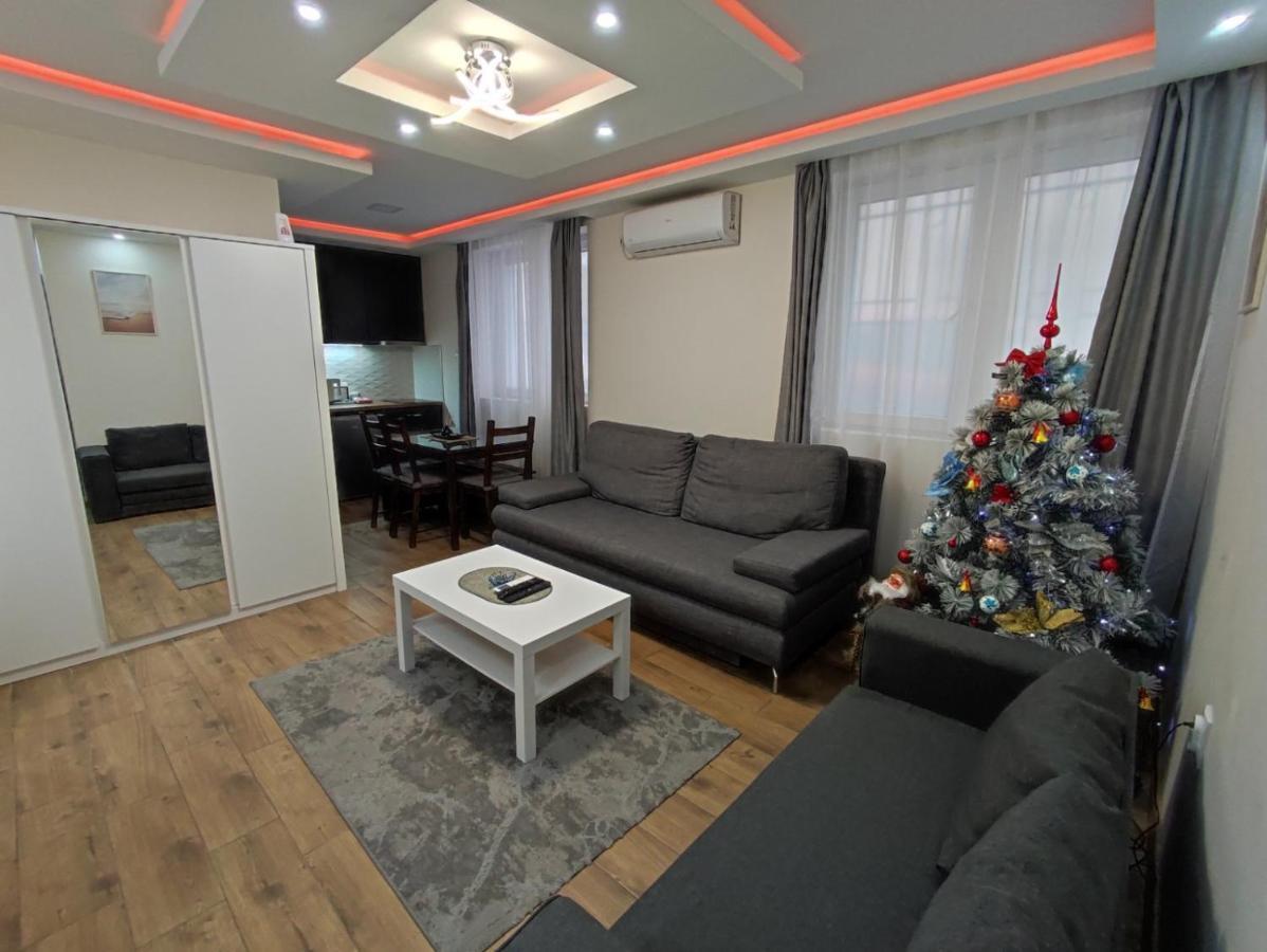 Apartments Wolf เบลเกรด ภายนอก รูปภาพ